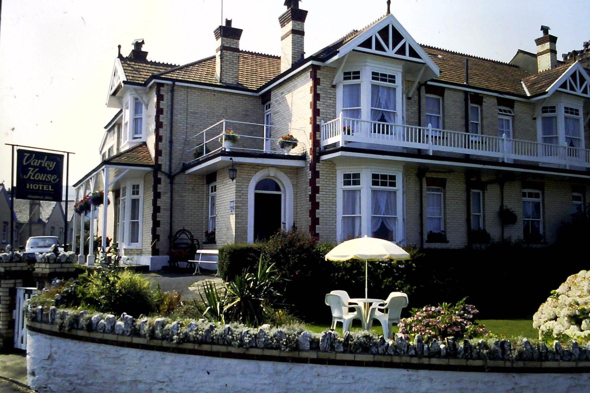 אילפרקומב Varley House מראה חיצוני תמונה